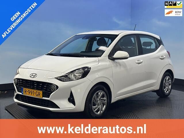 Wit Occasion 2022 Hyundai i10 Comfort Hatchback | € 10.950 (Goede deal) - Afbeelding 1/4
