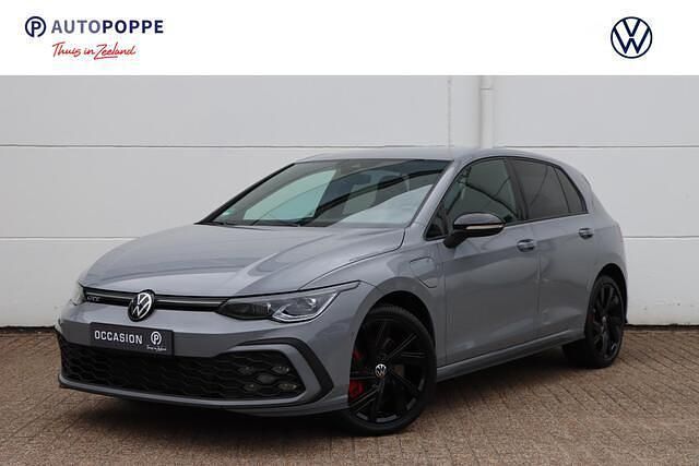 Grijs Gebruikt 2022 VW Golf VIII Hatchback | € 27.950 (Iets duurder) - Afbeelding 1/4
