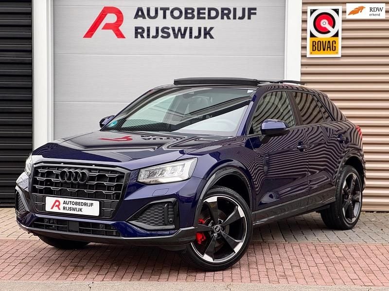 Blauw Gebruikt 2023 Audi Q2 S-Line SUV | € 34.950 (Eerlijke prijs) - Afbeelding 1/4