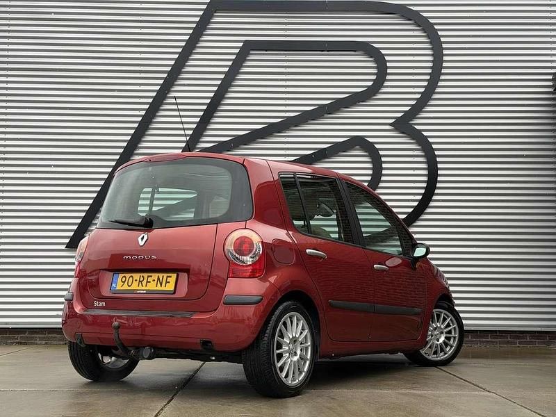 Occasion Renault Modus Initiale 112 PK (82 kW) 2005 Rood MPV