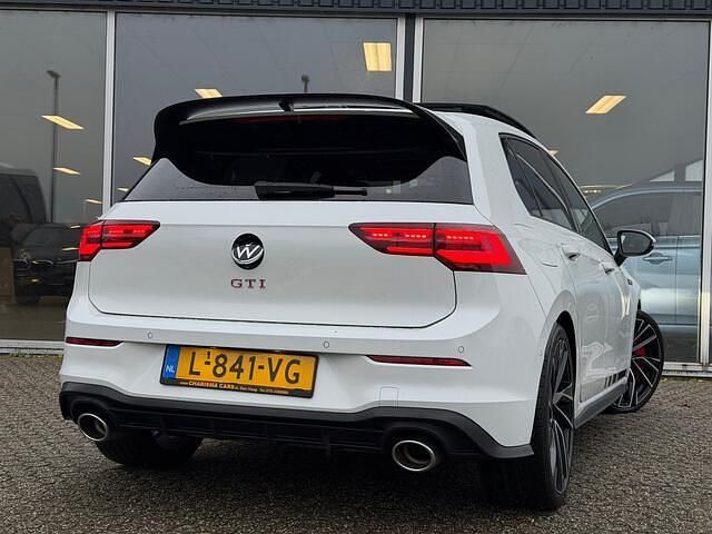 Occasion VW Golf VIII GTI Clubsport 301 PK (221 kW) 2021 Wit Hatchback