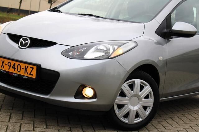 Occasion Mazda 2 75 PK (55 kW) 2010 Grijs Hatchback