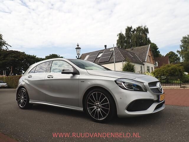 Occasion Mercedes A180 Business 123 PK (90 kW) 2018 Grijs Hatchback