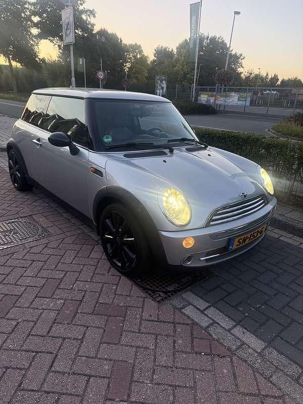Occasion Mini Cooper Pepper 116 PK (85 kW) 2004 Grijs Hatchback