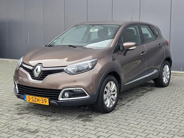 Bruin Gebruikt 2014 Renault Captur Expression SUV | € 6.900 (Eerlijke prijs) - Afbeelding 1/3