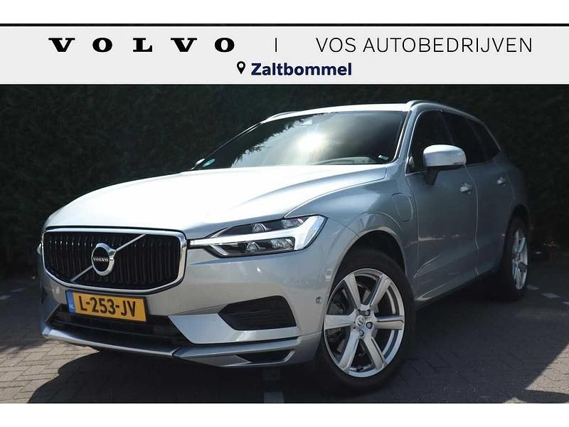Grijs Gebruikt 2017 Volvo XC60 Momentum SUV | € 37.950 - Afbeelding 1/4