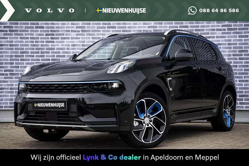 Zwart Gebruikt 2023 Lynk & Co 01 SUV | € 25.899 (Eerlijke prijs) - Afbeelding 1/3