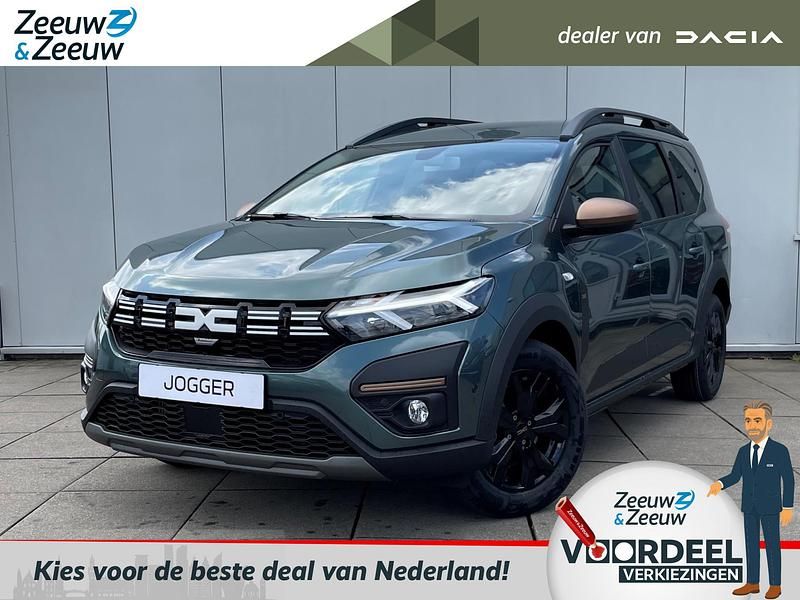 Groen, metallic lak Gebruikt 2023 Dacia Jogger Extreme MPV | € 29.195 - Afbeelding 1/4