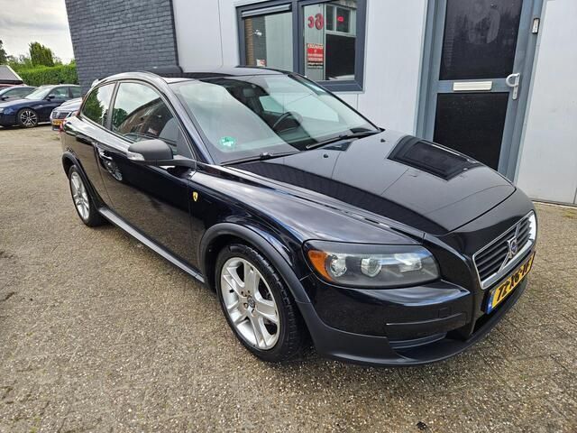Zwart Gebruikt 2007 Volvo C30 Kinetic Hatchback | € 2.950 (Eerlijke prijs) - Afbeelding 1/4