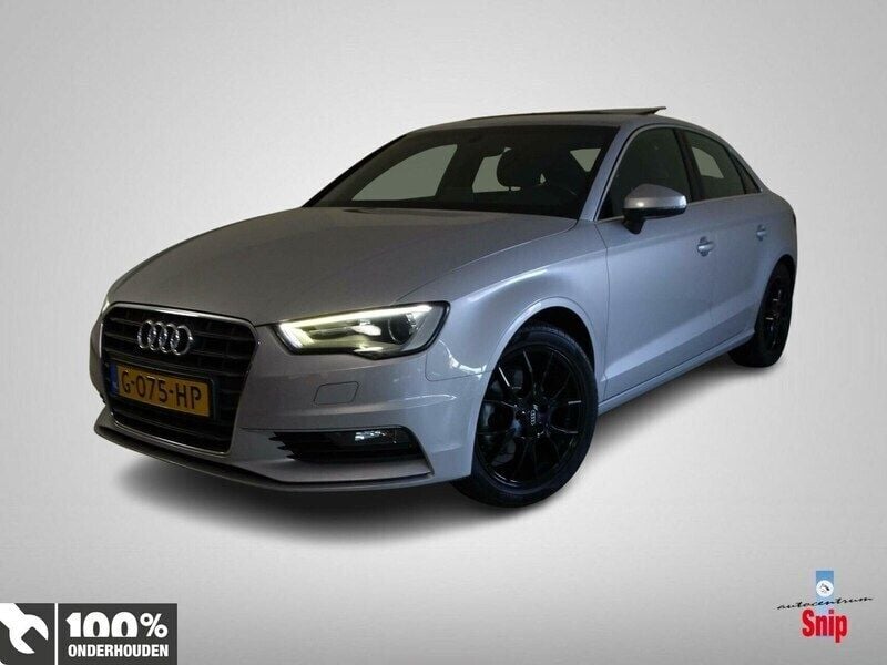 Grijs Gebruikt 2013 Audi A3 Attraction Sedan | € 16.500 (Iets duurder) - Afbeelding 1/4