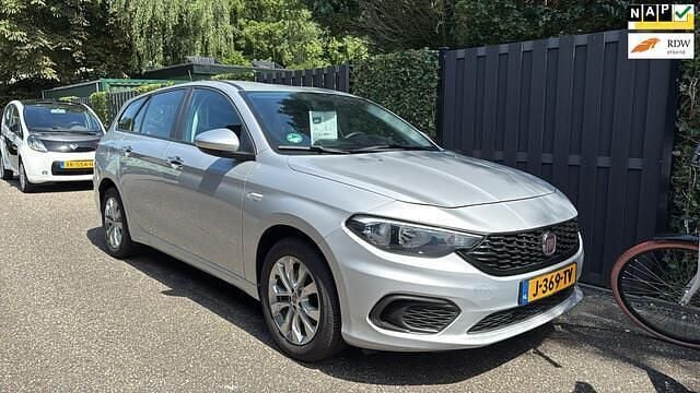Grijs Gebruikt 2019 Fiat Tipo Pop Stationwagen | € 8.499 (Eerlijke prijs) - Afbeelding 1/2