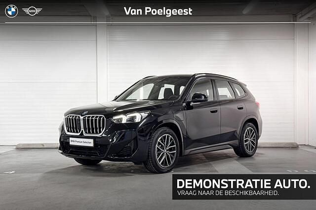 Zwart Occasion 2026 BMW X1 Comfort Edition SUV | € 64.611 - Afbeelding 1/4