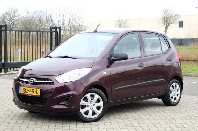 Paars Occasion 2012 Hyundai i10 Hatchback | € 3.999 (Eerlijke prijs) - Afbeelding 1/4