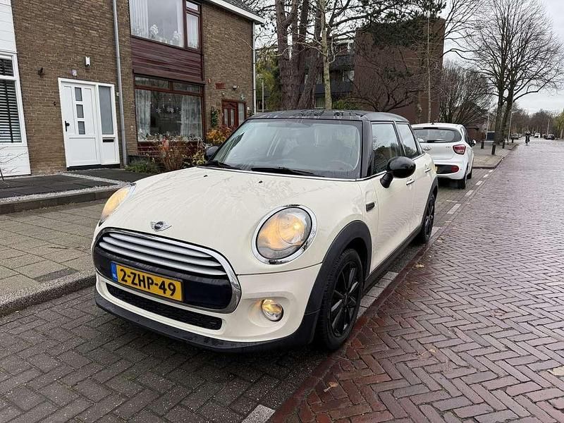Occasion Mini Cooper D 116 PK (85 kW) 2015 Wit Hatchback