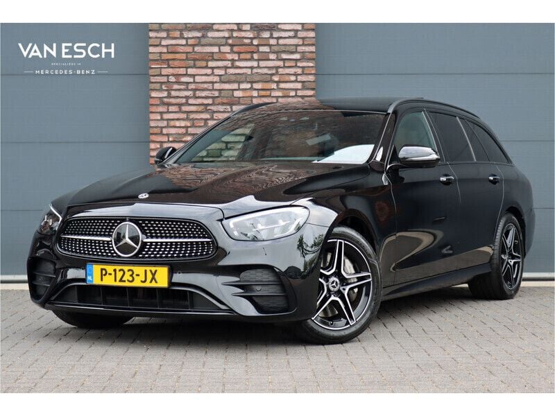 Zwart Gebruikt 2022 Mercedes E300 Business Stationwagen | € 39.500 (Eerlijke prijs) - Afbeelding 1/4