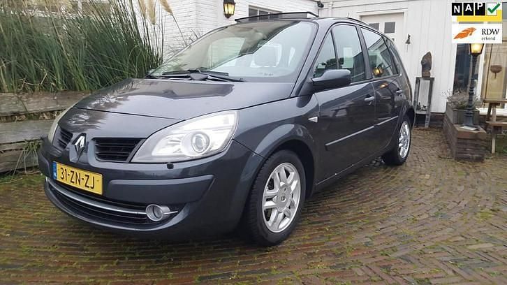 Grijs Gebruikt 2008 Renault Scénic II MPV | € 3.950 - Afbeelding 1/4