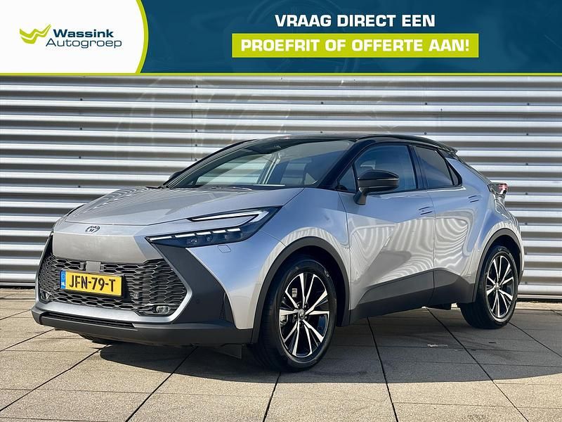 Grijs Gebruikt 2025 Toyota C-HR Business Edition SUV | € 35.440 - Afbeelding 1/4