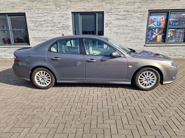 Grijs Gebruikt 2008 Saab 9-3 Vector Sedan | € 6.750 (Duur) - Afbeelding 1/4