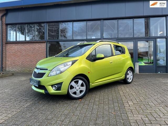 Groen Gebruikt 2010 Chevrolet Spark LT Hatchback | € 2.950 (Eerlijke prijs) - Afbeelding 1/4
