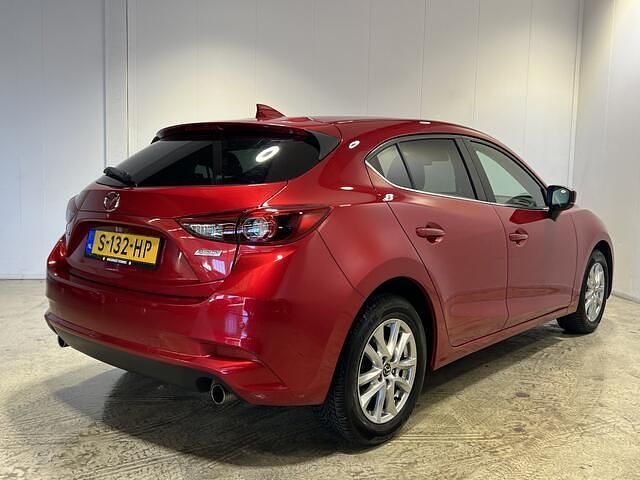 Occasion Mazda 3 120 PK (88 kW) 2018 Rood (metallic) Hatchback