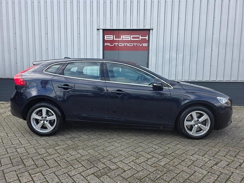 Occasion Volvo V40 Ocean Race 123 PK (90 kW) 2015 Blauw Stationwagen