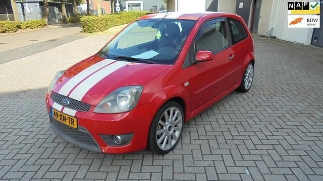 Rood Gebruikt 2007 Ford Fiesta ST Hatchback | € 2.250 (Goede deal) - Afbeelding 1/4