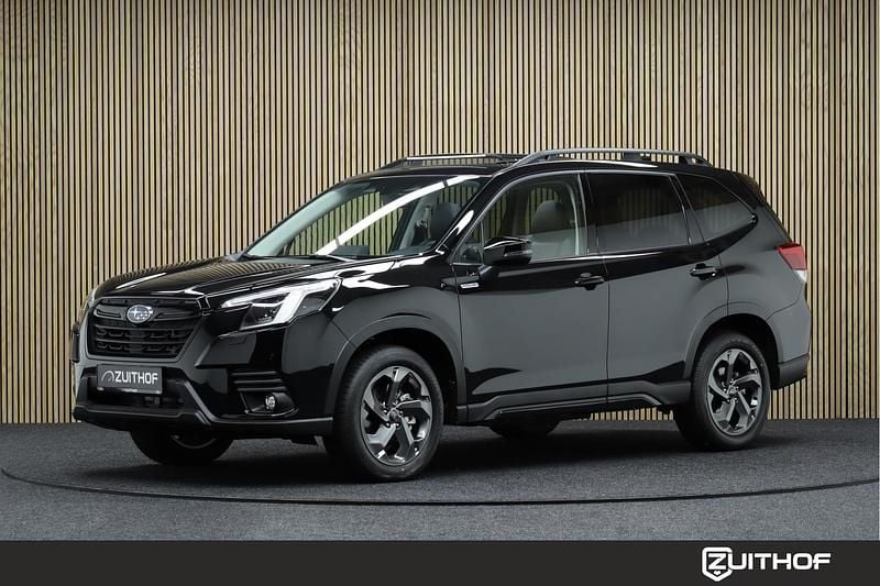 Zwart Gebruikt 2024 Subaru Forester Premium SUV | € 59.950 - Afbeelding 1/4
