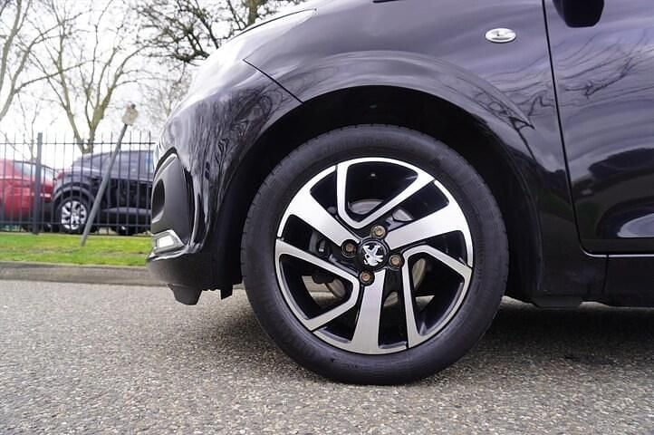 Occasion Peugeot 108 Allure 72 PK (52 kW) 2018 Zwart Hatchback