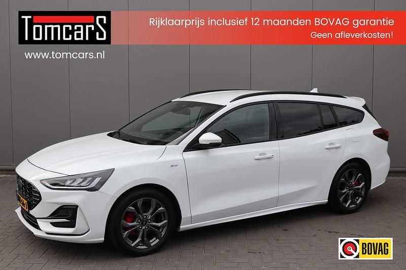 Wit Gebruikt 2022 Ford Focus ST-Line Stationwagen | € 22.750 (Iets duurder) - Afbeelding 1/3