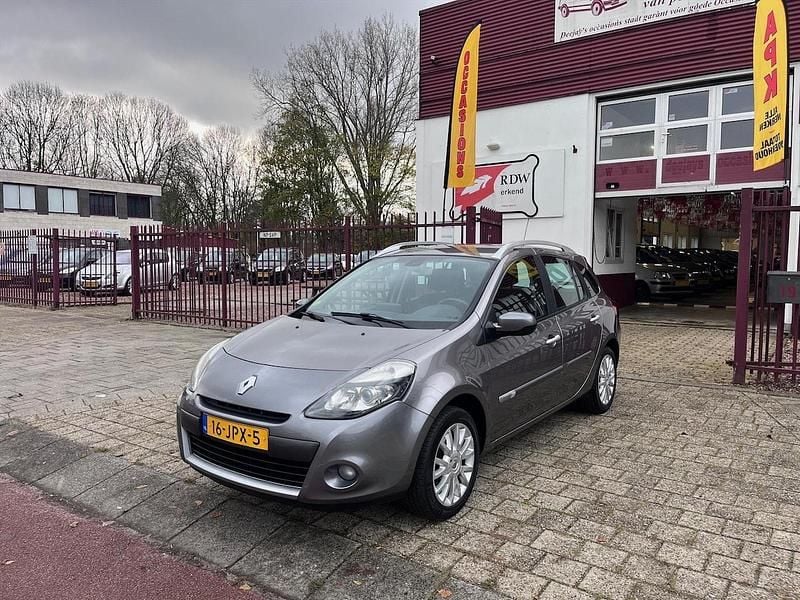 Grijs Gebruikt 2009 Renault Clio GrandTour Business Stationwagen | € 3.950 (Eerlijke prijs) - Afbeelding 1/4