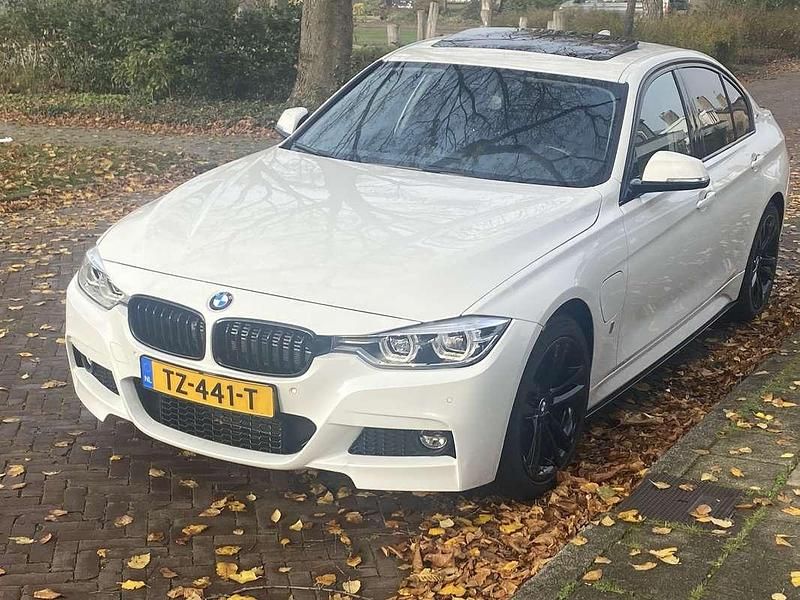 Occasion BMW 330 184 PK (135 kW) 2018 Wit Sedan