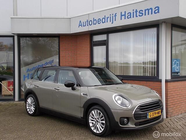 Grijs Gebruikt 2019 Mini Cooper Clubman Business Stationwagen | € 17.950 (Eerlijke prijs) - Afbeelding 1/4