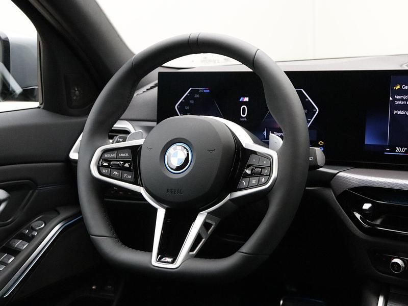 Occasion BMW 330e M Sport 292 PK (214 kW) 2025 Grijs Stationwagen
