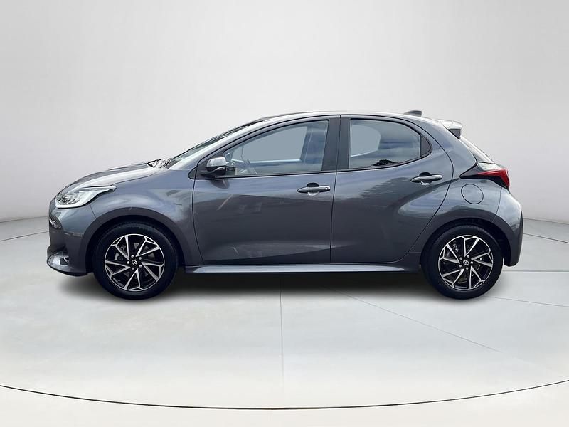 Occasion Toyota Yaris Hybrid 116 PK (85 kW) 2022 Grijs Hatchback