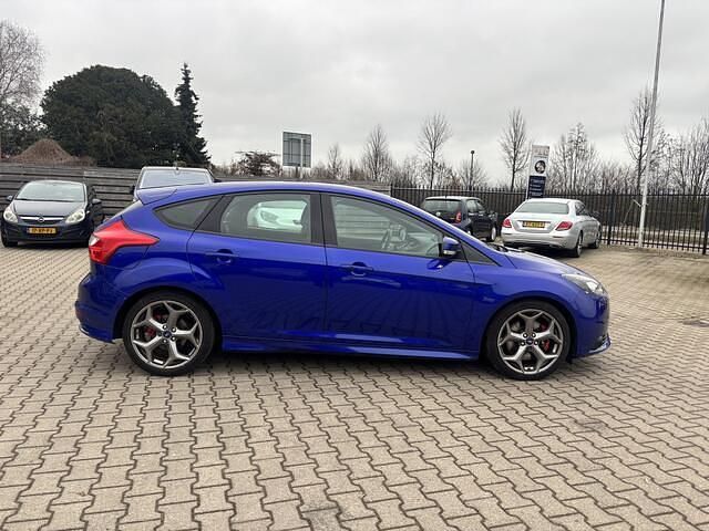Occasion Ford Focus ST 252 PK (185 kW) 2014 Blauw (metallic) Hatchback