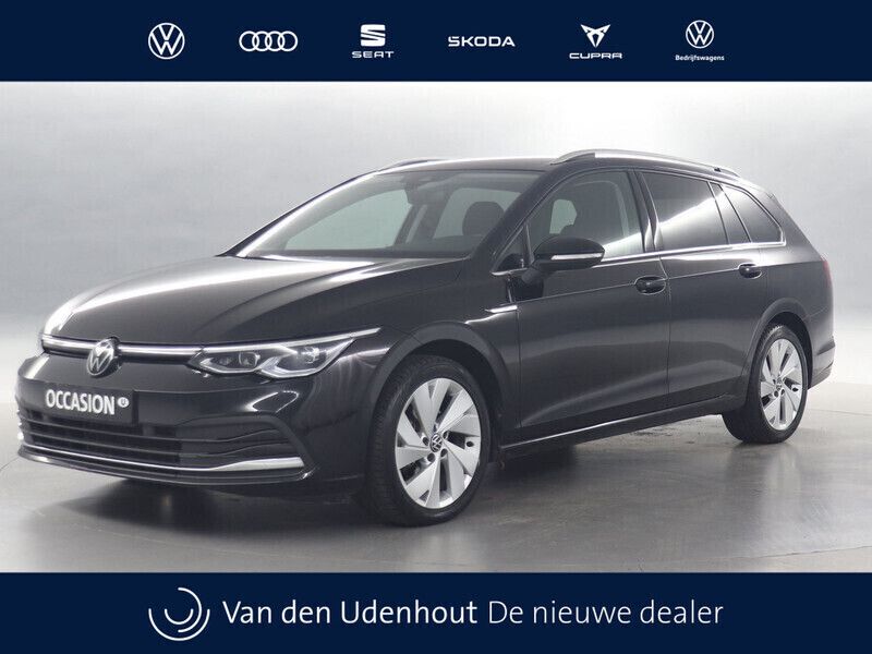Zwart Gebruikt 2023 VW Golf VIII Style Stationwagen | € 29.950 (Eerlijke prijs) - Afbeelding 1/4