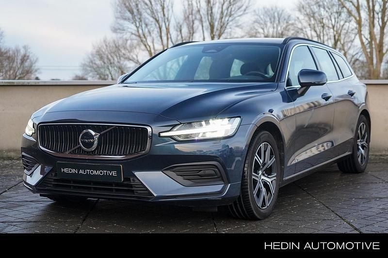 Blauw Gebruikt 2022 Volvo V60 Core Stationwagen | € 32.995 (Eerlijke prijs) - Afbeelding 1/4