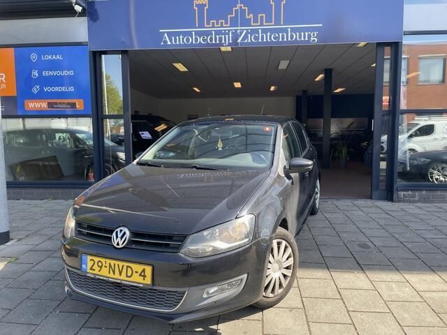 Zwart Gebruikt 2010 VW Polo Highline Hatchback | € 2.495 - Afbeelding 1/4