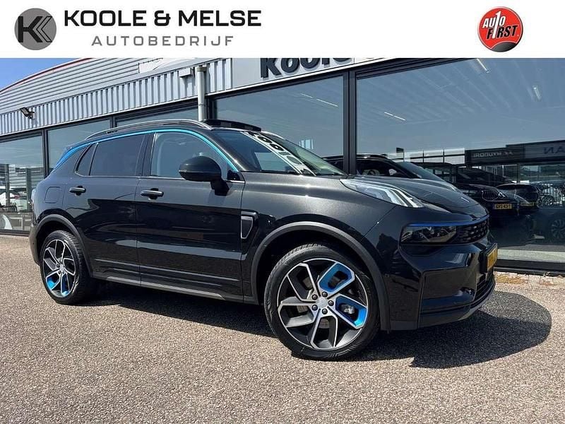 Zwart, metallic lak Gebruikt 2022 Lynk & Co 01 SUV | € 25.750 (Eerlijke prijs) - Afbeelding 1/4