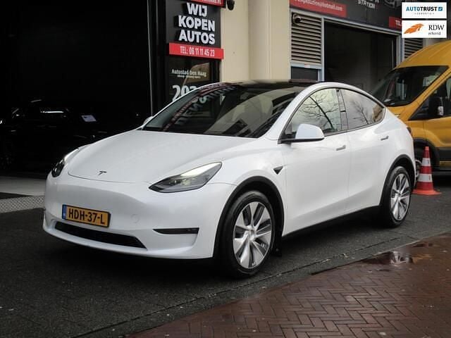 Wit Gebruikt 2023 Tesla Model Y Long Range SUV | € 39.950 (Eerlijke prijs) - Afbeelding 1/4