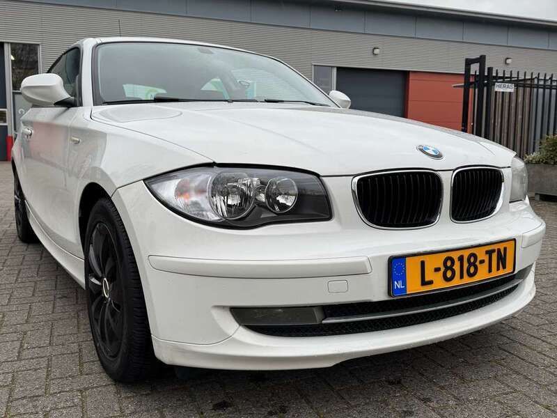 Gebruikt 2010 BMW 116 Hatchback | € 5.500 - Afbeelding 1/4