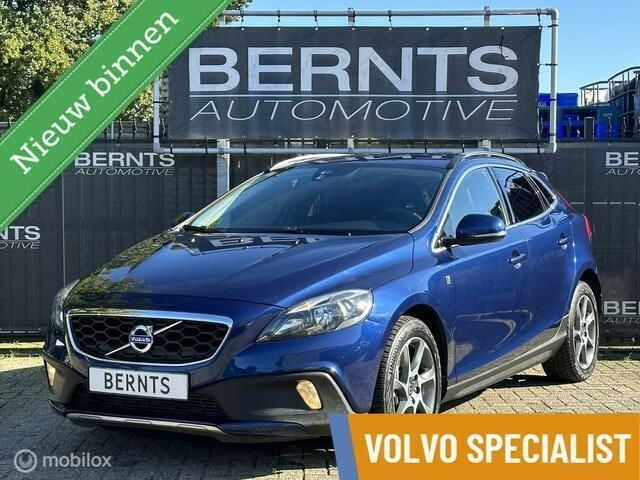 Blauw Gebruikt 2014 Volvo V40 CC Ocean Race Stationwagen | € 14.950 (Duur) - Afbeelding 1/4