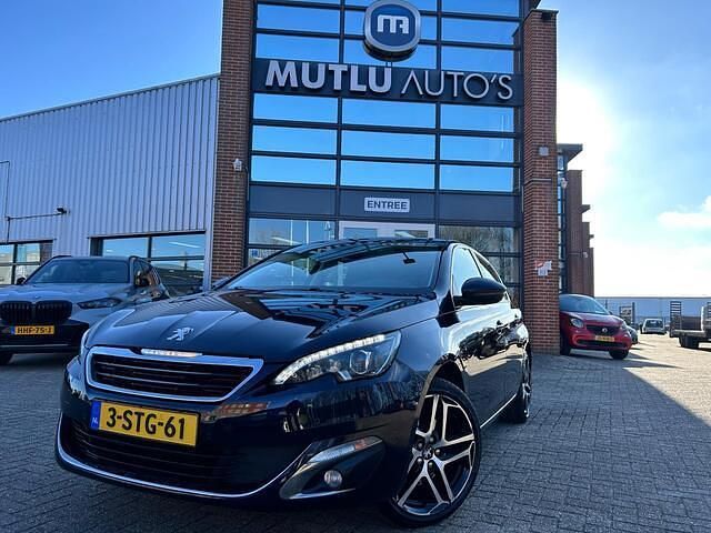 Occasion Peugeot 308 156 PK (114 kW) 2013 Paars Hatchback