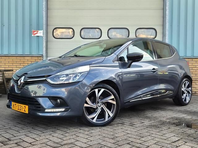Grijs, andere lak Gebruikt 2016 Renault Clio IV LIMITED Hatchback | € 9.495 (Eerlijke prijs) - Afbeelding 1/4