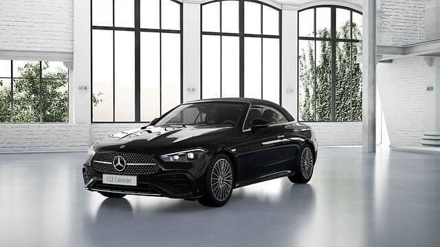 Zwart Nieuw 2025 Mercedes 200 AMG line Cabriolet | € 81.400 (Eerlijke prijs) - Afbeelding 1/4