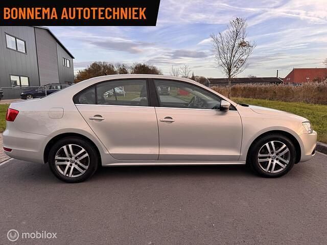 Occasion VW Jetta Highline 160 PK (117 kW) 2011 Grijs Sedan