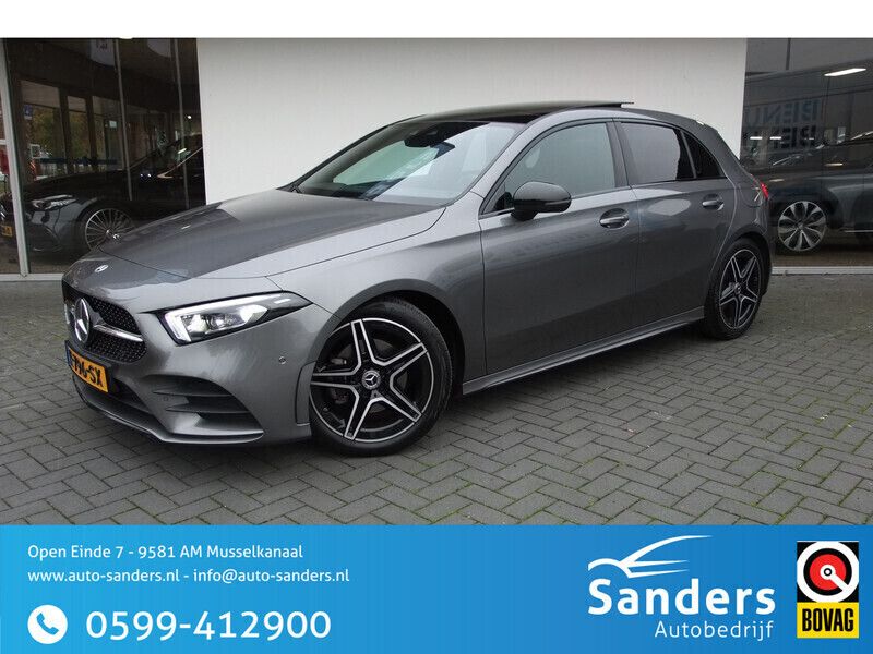 Grijs Gebruikt 2021 Mercedes A180 Business Hatchback | € 31.895 (Iets duurder) - Afbeelding 1/4