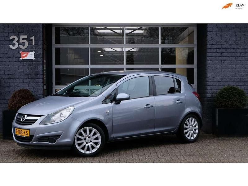 Blauw Occasion 2010 Opel Corsa Cosmo Hatchback | € 1.750 (Goede deal) - Afbeelding 1/4