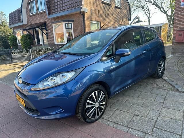 Blauw Gebruikt 2009 Ford Fiesta Limited Hatchback | € 2.999 (Eerlijke prijs) - Afbeelding 1/4