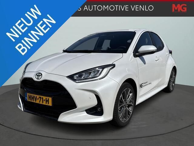 Wit Gebruikt 2025 Toyota Yaris Executive Hatchback | € 31.400 (Duur) - Afbeelding 1/4